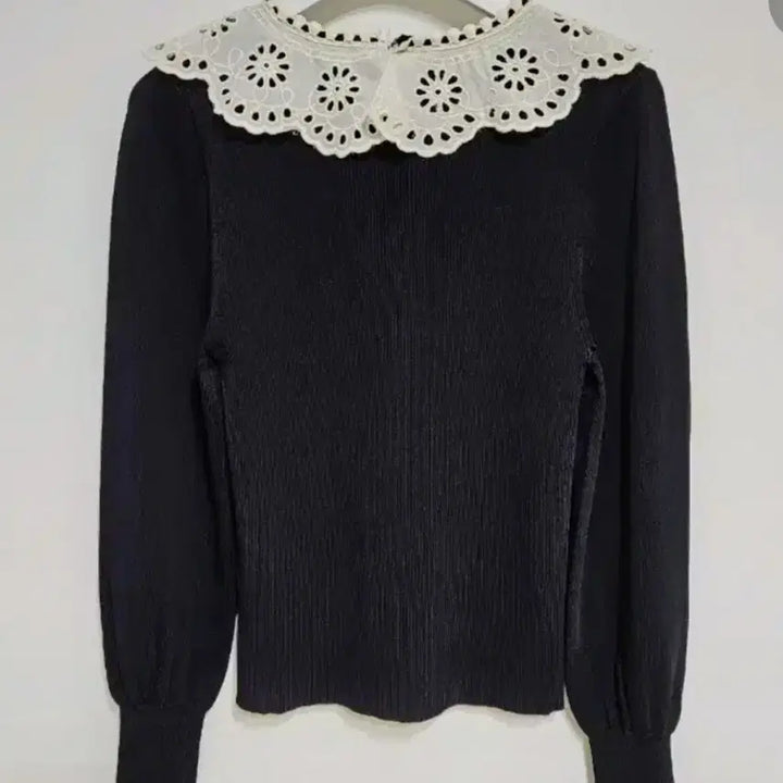 [BUNJANG] ZARA Lace Collar Knit Top / 자라 레이스 카라 니트 M
