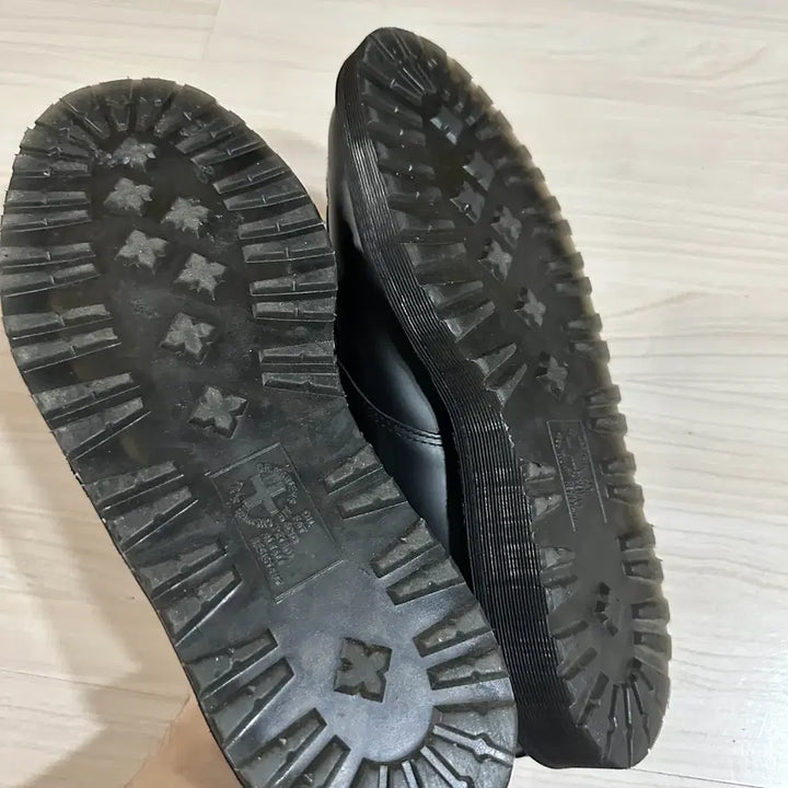 [BUNJANG] Dr. Martens Beck Clipper Loafers White / [280] 닥터마틴 벡 클리퍼 로퍼 화이트