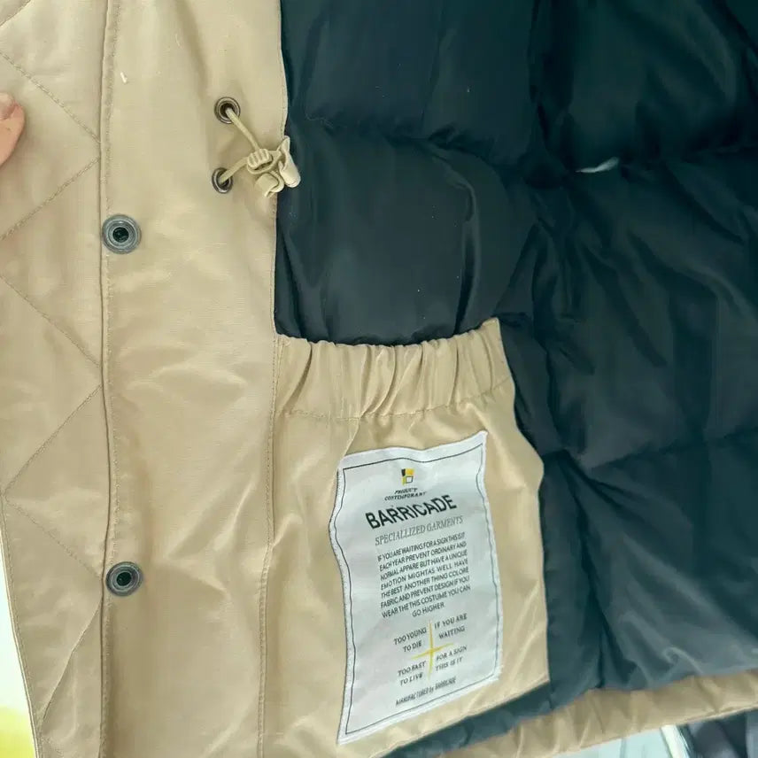 [BUNJANG] BARICADE Unisex Padded Jacket Beige / BARICADE 유니섹스 패딩 베이지