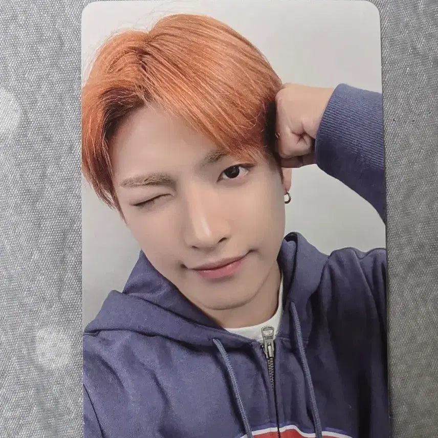 에이티즈 홍중 8room 포토카드