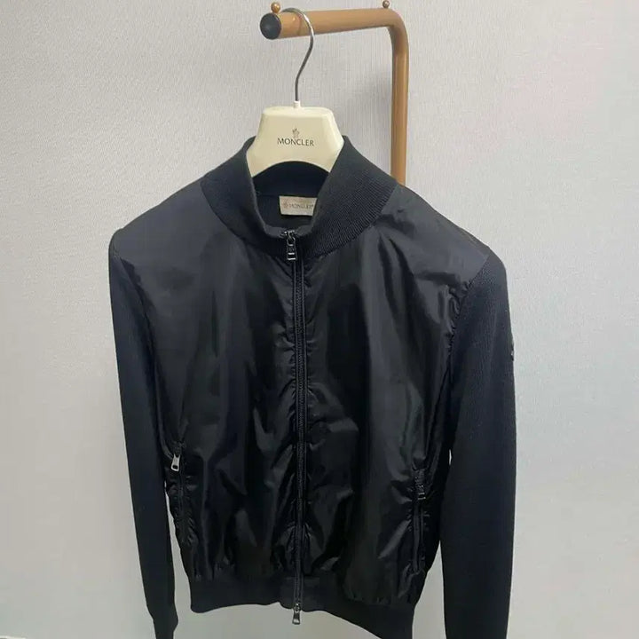 [BUNJANG] Moncler Knit Padded Jacket (Size M) / 몽클레어 니트패딩자켓 M사이즈