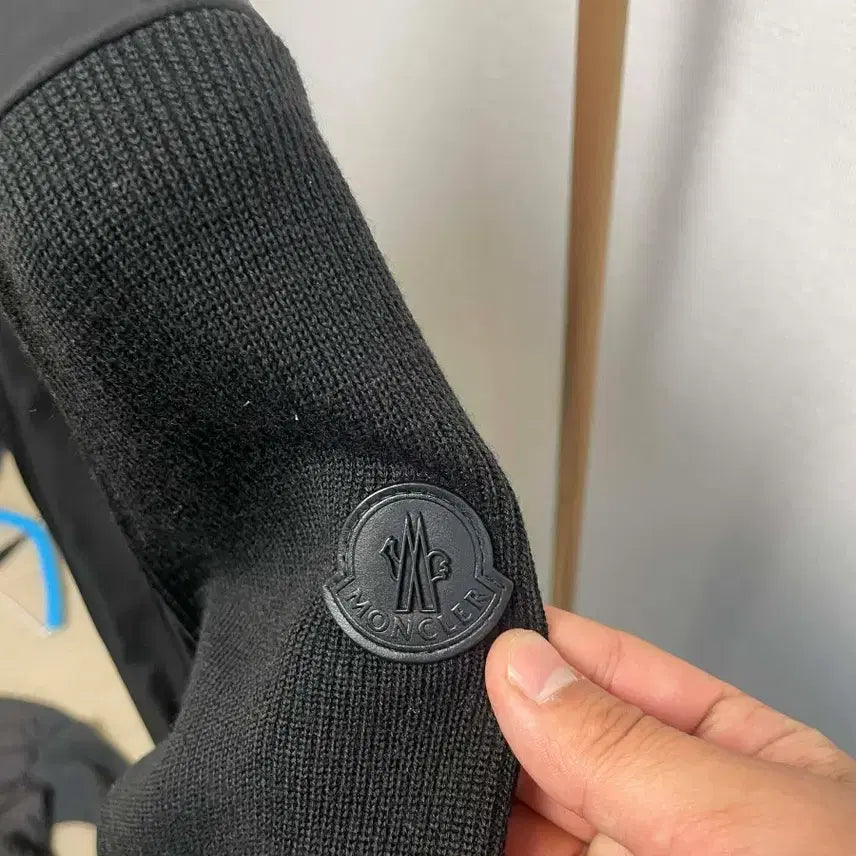 [BUNJANG] Moncler Knit Padded Jacket (Size M) / 몽클레어 니트패딩자켓 M사이즈