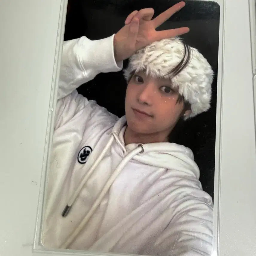 암욜보이 의주포카 양도합니다!