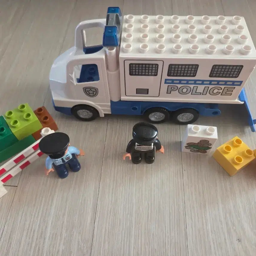 [BUNJANG] Lego Duplo 5680 Police Truck / 레고듀플로 5680 경찰트럭