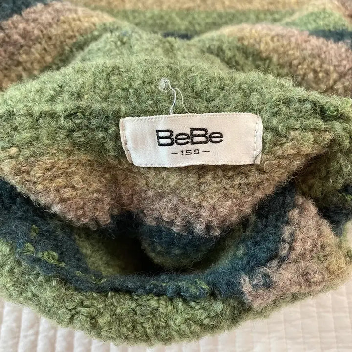 [BUNJANG] BeBe Matcha Stripe Knit Sweater / 착샷O) [일본 빈티지] BeBe 말차 스트라이프 니트 스웨터