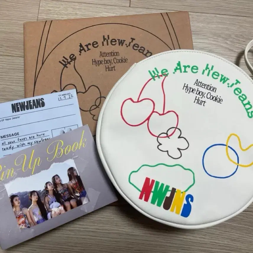 뉴진스 어텐션 가방 앨범