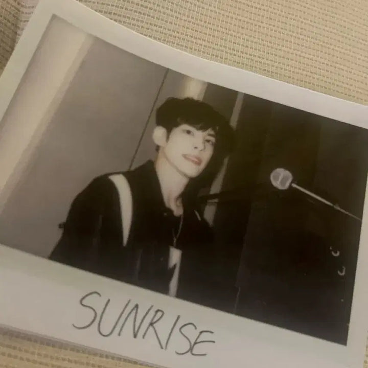 [BUNJANG] Day6 Wonpil Sunrise Photocard / 데이식스 원필 선라이즈 폴라로이드 포카 양도