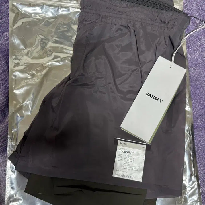 [BUNJANG] Satisfy TechSilk 8-Inch Shorts Shark (M) / (삼일절특가-새상품) satisfy 테크실크 8인치 쇼츠 샤크 m
