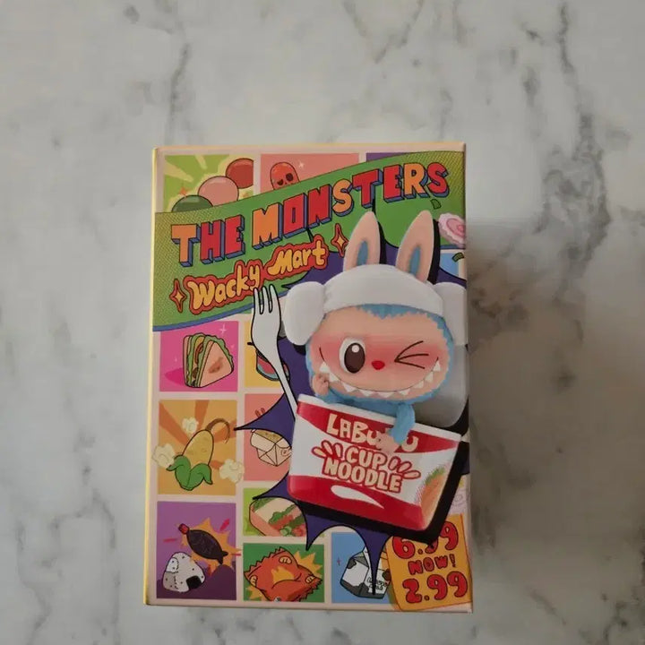 [BUNJANG] Popmart Labubu Mysterious Convenience Store Figure / 팝마트 라부부 수상한 편의점 삼각김밥