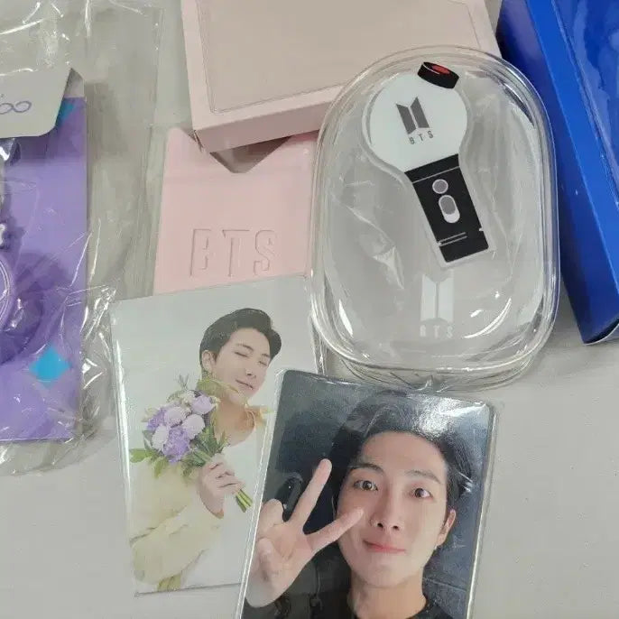 BTS 아미 멤버십 키트 2종(포카 포함, 소우주 보이스키링 덤)