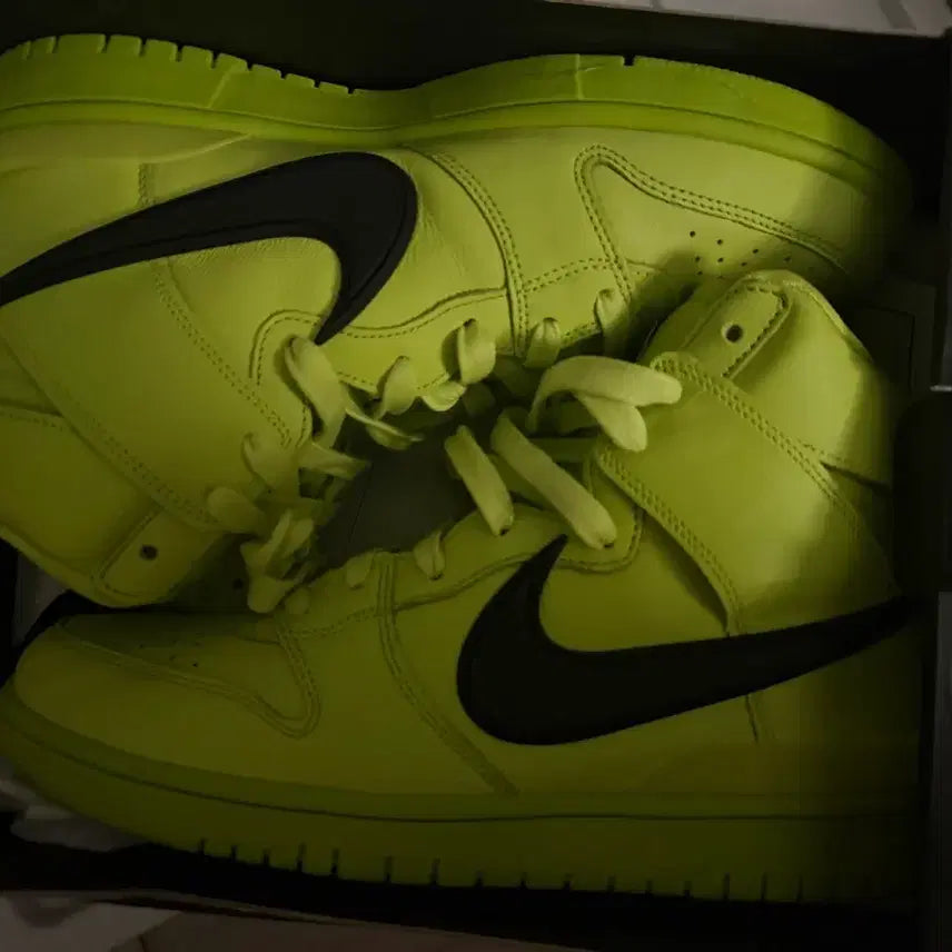 [BUNJANG] Nike Dunk High Ambush Fluorescent Sneakers / 나이키 덩크 하이 앰부쉬 270cm 형광