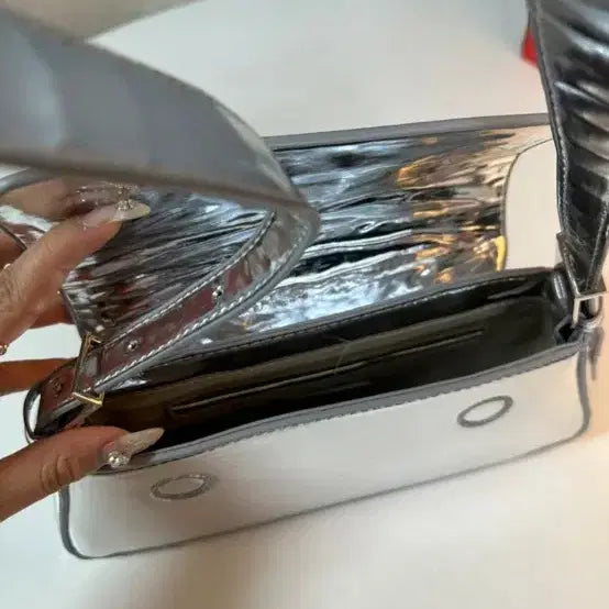 [BUNJANG] ZARA Silver Shoulder Bag / 자라 실버 숄더백