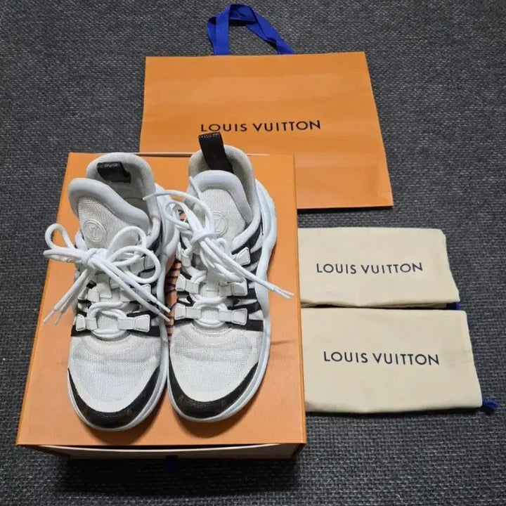 [BUNJANG] Louis Vuitton Archlight Sneakers 36.5 / 루이비통 아치라이트 스니커즈36.5(정품감정서포함)