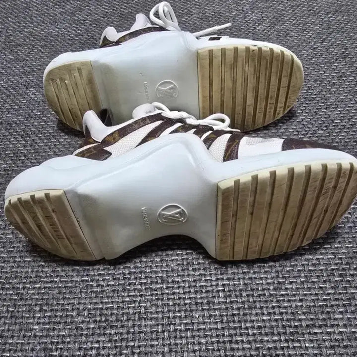 [BUNJANG] Louis Vuitton Archlight Sneakers 36.5 / 루이비통 아치라이트 스니커즈36.5(정품감정서포함)