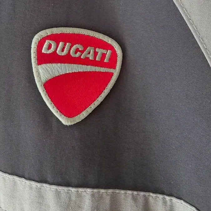 [BUNJANG] Supreme Ducati Track Jacket L / 슈프림 두카티 트랙자켓 L