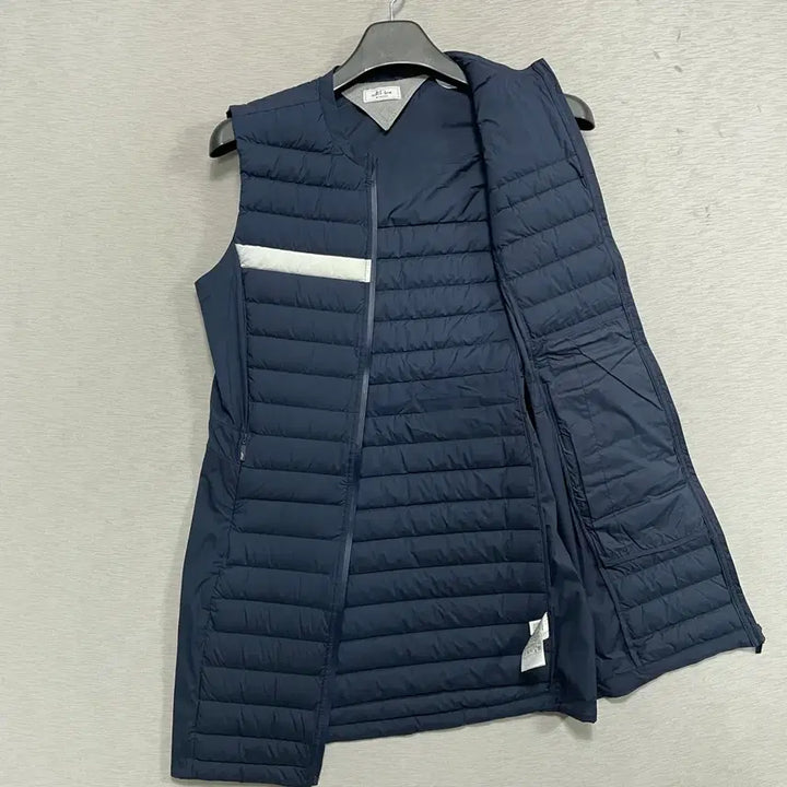 [BUNJANG] Adidas Adipure Goose Down Padded Vest (Women's M) / ㅡ아디다스 아디퓨어 거위털 패딩베스트 여M -0113
