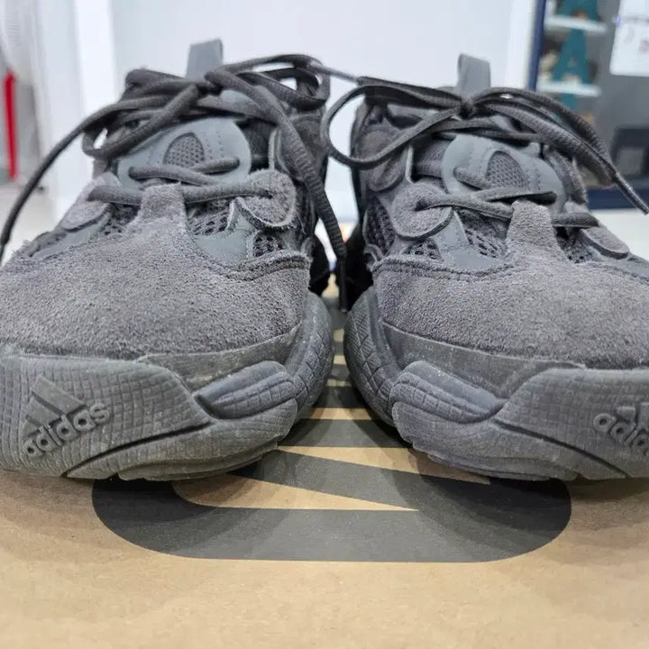 [BUNJANG] Adidas Yeezy 500 Utility Black (Size 265) / 아디다스 이지 500 유틸리티 블랙 265사이즈
