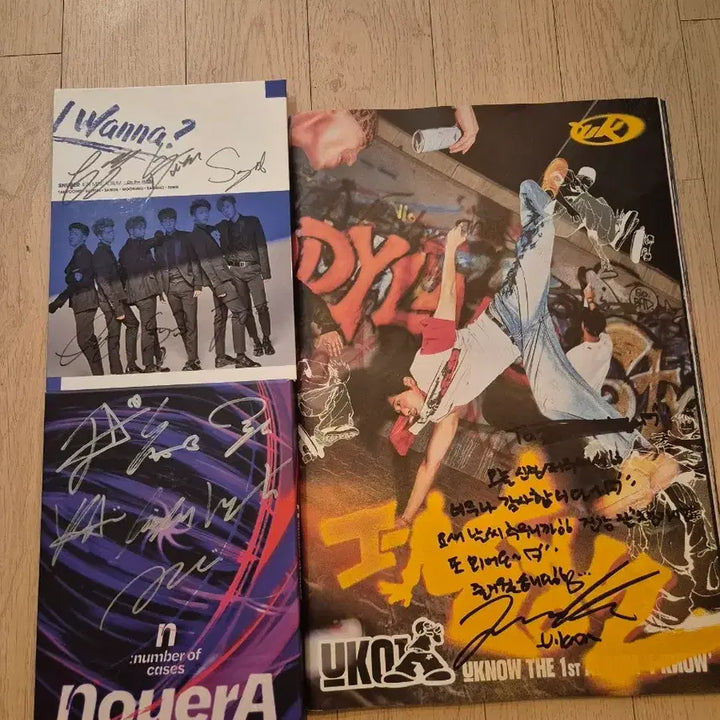 동방신기 유노윤호싸인앨범외3장 무배