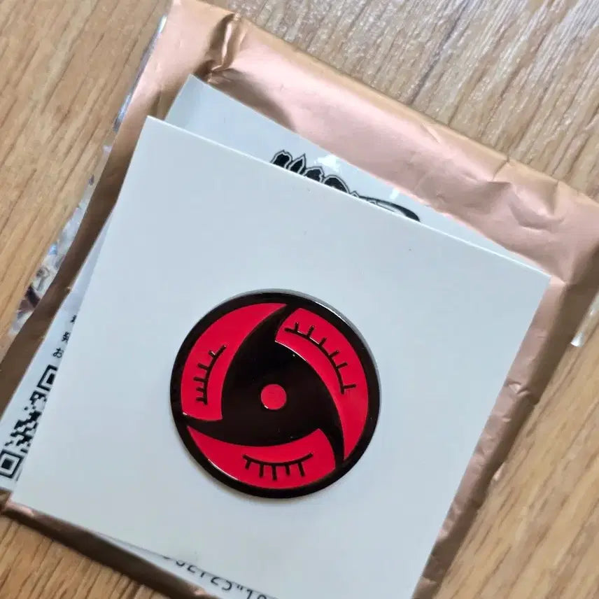 [BUNJANG] Naruto Uchiha Itachi Sharingan Badge / 나루토 팝업 우치하 이타치 사륜안 뱃지