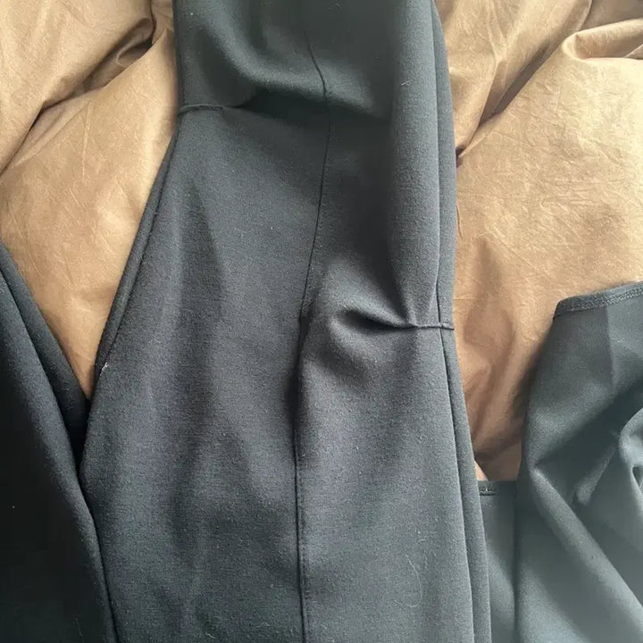 [BUNJANG] OOHOS Lab Over Tuck Pants Black M / 오호스 랩 오버 턱 팬츠 블랙 m