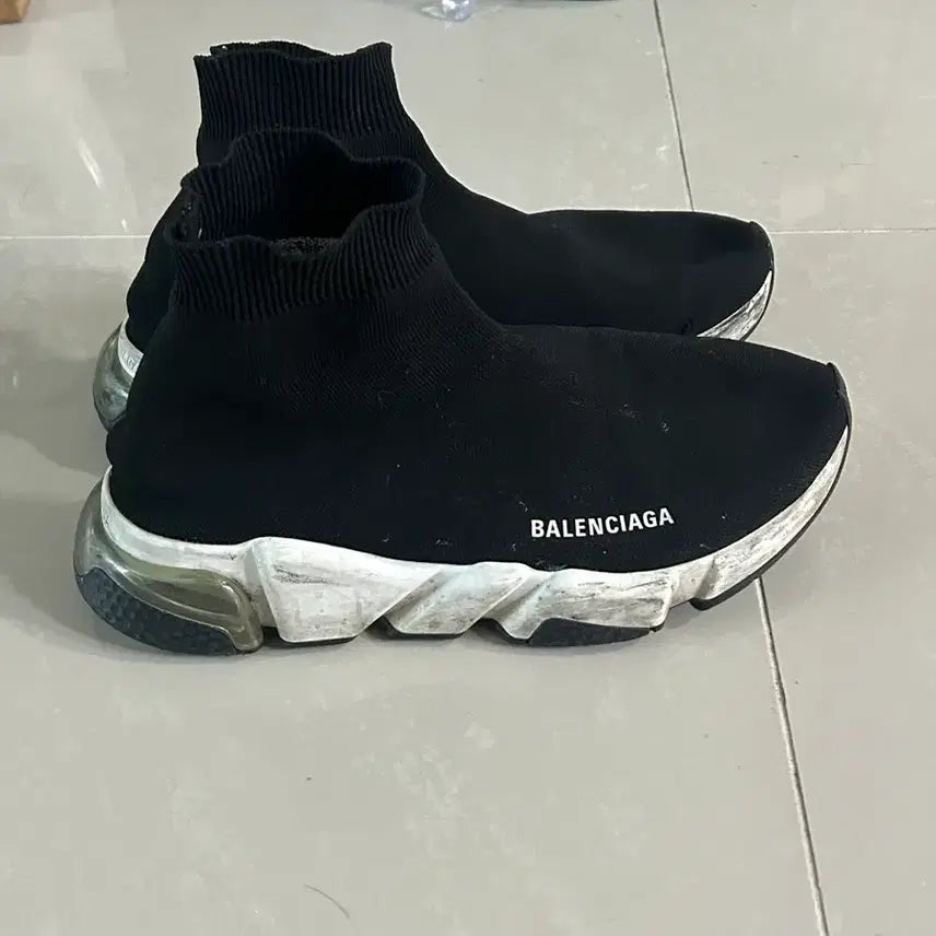 [BUNJANG] Balenciaga Speedrunner 40 Sneakers / 발렌시아가 스피드러너 40