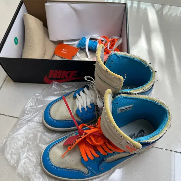 [BUNJANG] Nike Off-White Jordan UNC Sneakers (280) / 나이키 오프화이트 조던 unc (280)