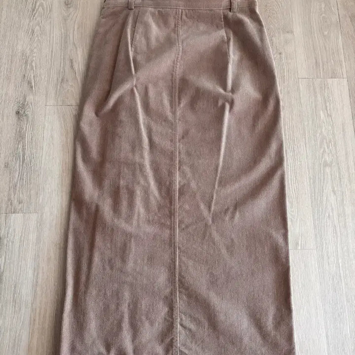 [BUNJANG] Second Floor Corduroy Button Skirt / 세컨플로어 버튼 코듀로이 스커트