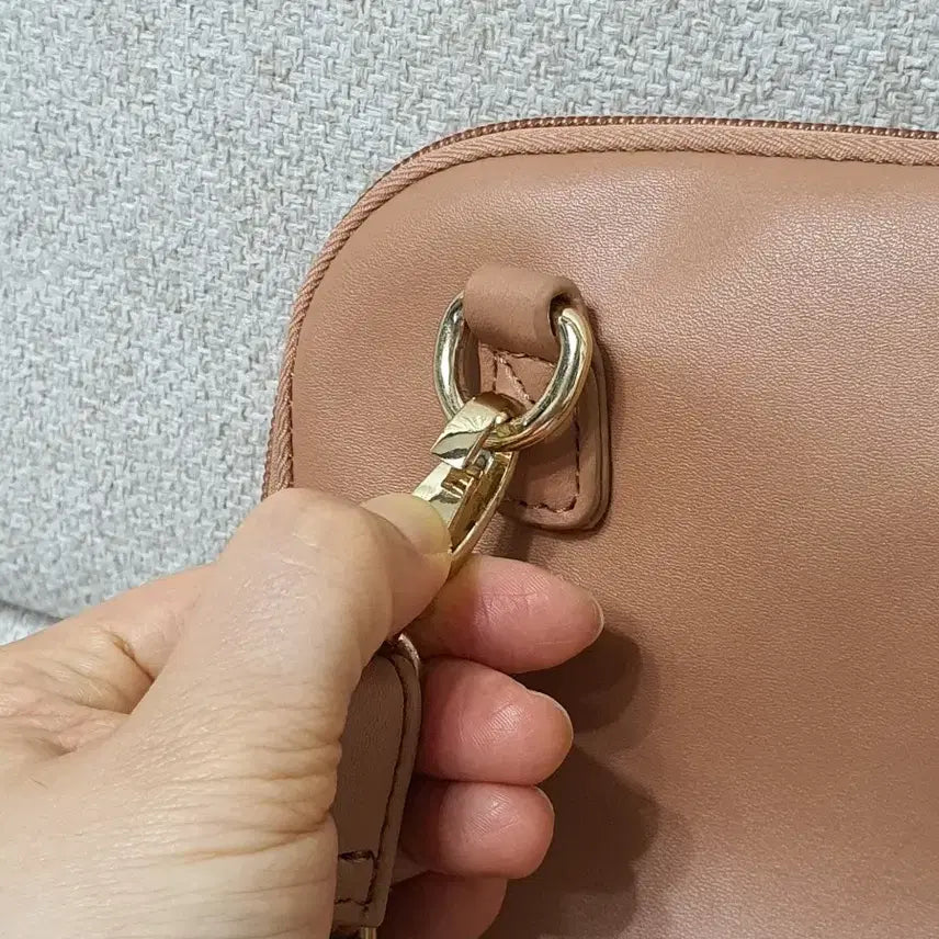 [BUNJANG] Pink Corduroy Crossbody Bag / 핑크 코듀로이 뽀글이 크로스백