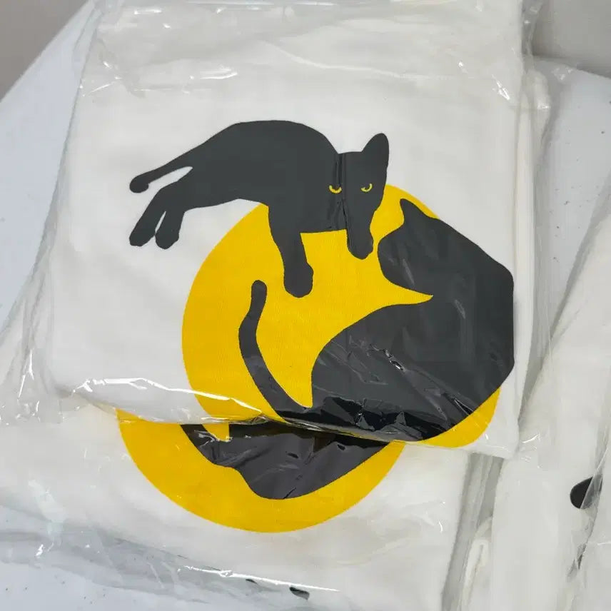 [BUNJANG] Capital Cat Sweatshirt / 캐피탈 맨투맨 티셔츠 새제품