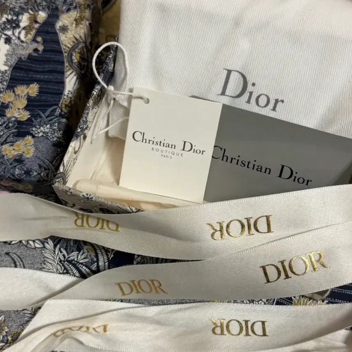 [BUNJANG] Dior Oblique Saddle Pocket Card Holder Holiday Full Package / DIOR 디올 오블리크 새들 포켓 카드 지갑 홀리데이 풀박스