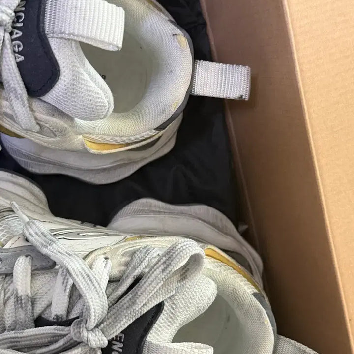 [BUNJANG] Balenciaga Cargo Sneakers (Size 40) / 발렌시아가 카고 스니커즈 40