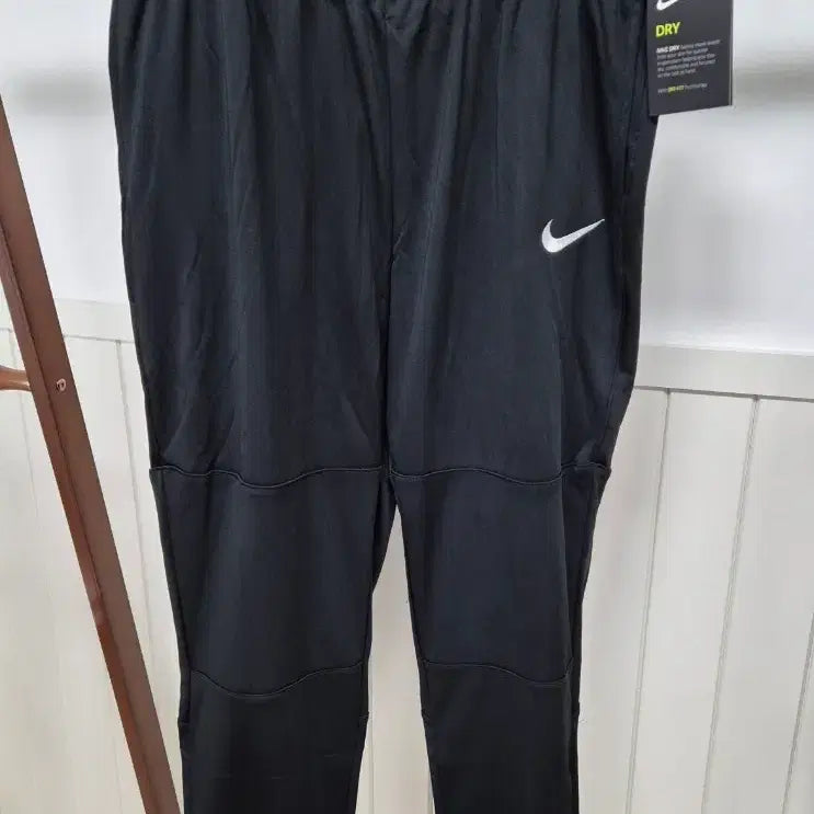 [BUNJANG] Nike Slim Fit Training Pants / 나이키 슬림일자 트레이닝팬츠 새상품(남녀공용)