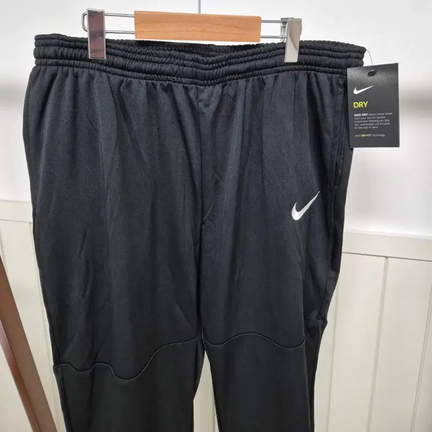 [BUNJANG] Nike Slim Fit Training Pants / 나이키 슬림일자 트레이닝팬츠 새상품(남녀공용)