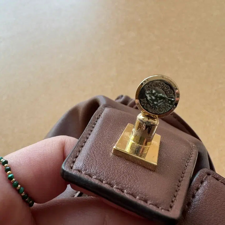 [BUNJANG] Koimui Crossbody Bag / 코이무이 가방