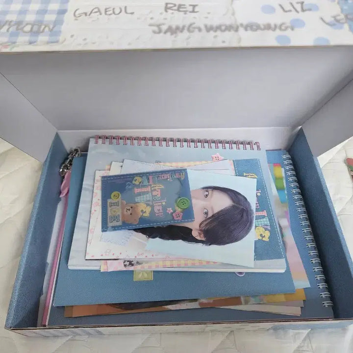 [BUNJANG] IVE Liz Season's Greetings POB / 아이브 2026 시즌그리팅+리즈 특전