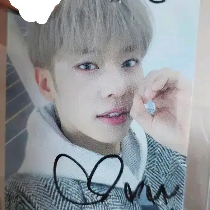 AB6IX 김동현 친필 생축 포카