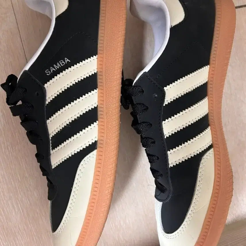 [BUNJANG] Adidas Samba OG Black Sneakers / s급 아디다스 250 정품 삼바 OG 블랙 IE5836 사진 앞코 참고