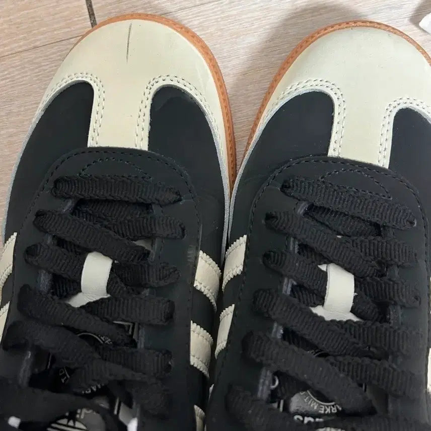 [BUNJANG] Adidas Samba OG Black Sneakers / s급 아디다스 250 정품 삼바 OG 블랙 IE5836 사진 앞코 참고