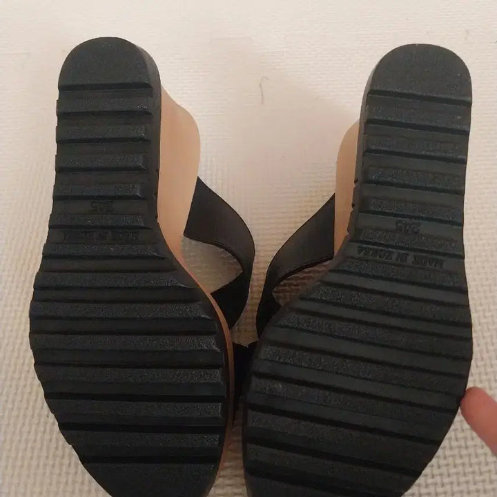 [BUNJANG] 루펠 통굽웨지힐 크로스블랙 245 / 새제품 루펠 통굽웨지힐 크로스블랙 245