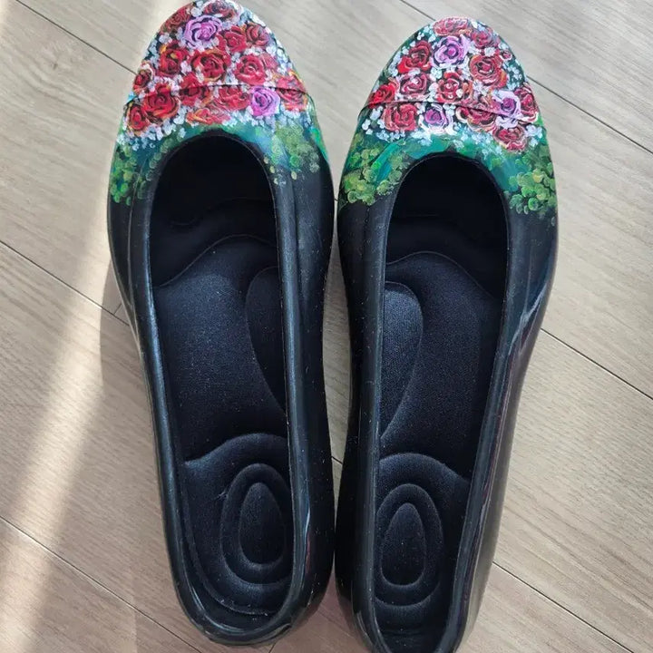 [BUNJANG] Hand-painted Flower Rubber Shoes / 손그림 플라워 고무신 / 세상에 하나뿐인 수공화
