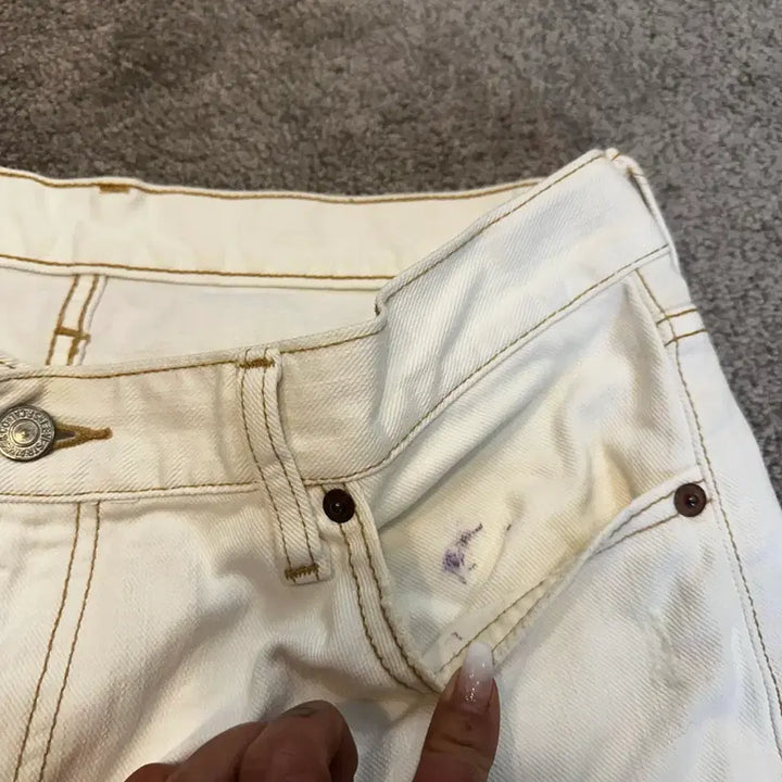 [BUNJANG] Levi's White Bootcut Jeans (34) / 리바이스 화이트 부츠컷(34)