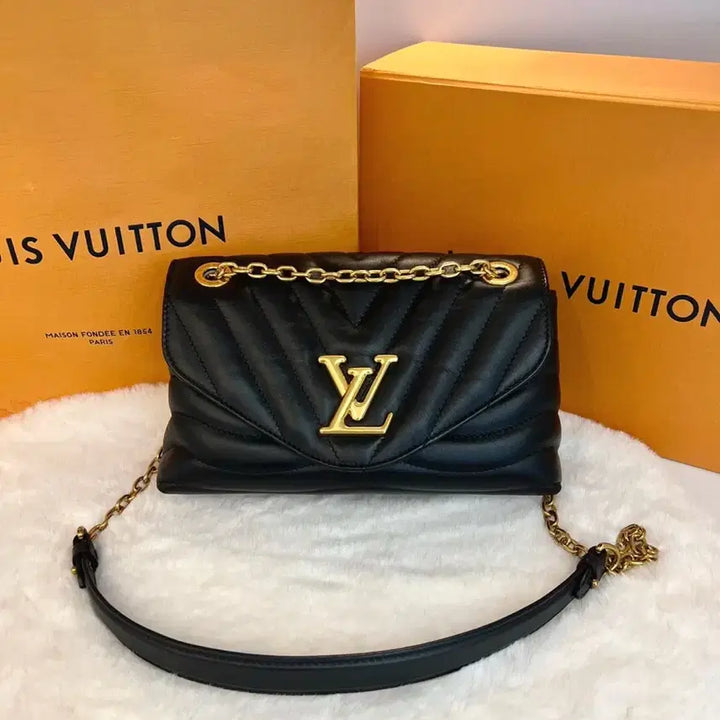 [BUNJANG] Louis Vuitton New Wave MM Shoulder Bag / 루이비통 뉴웨이브 MM 숄더백 M58552