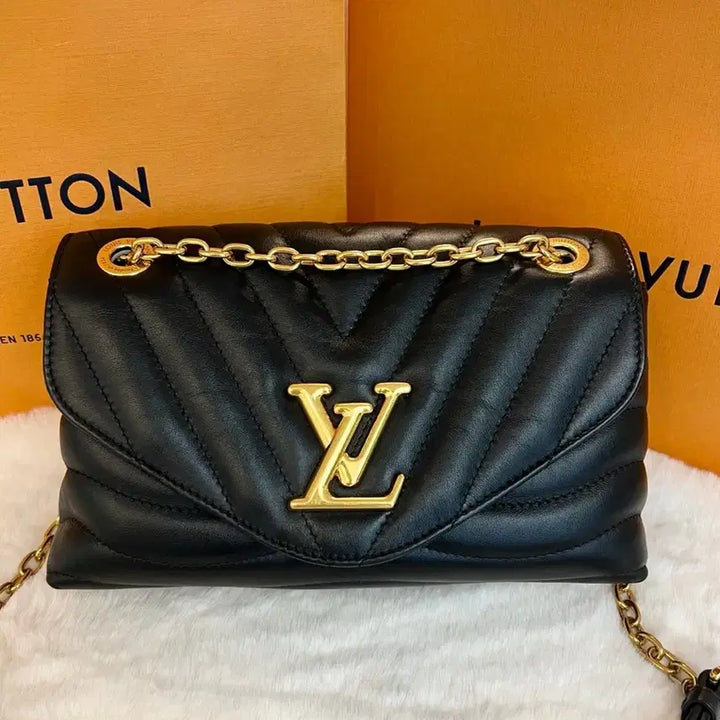 [BUNJANG] Louis Vuitton New Wave MM Shoulder Bag / 루이비통 뉴웨이브 MM 숄더백 M58552