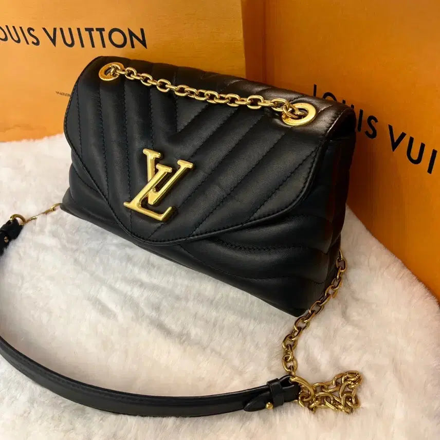 [BUNJANG] Louis Vuitton New Wave MM Shoulder Bag / 루이비통 뉴웨이브 MM 숄더백 M58552