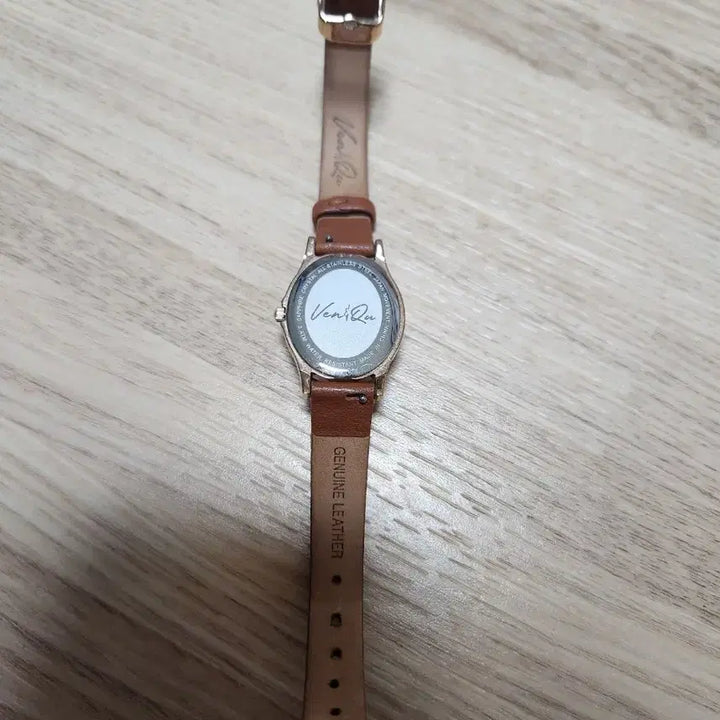 [BUNJANG] B&C Rose Gold Emerald Leather Watch / 벤앤쿠 로즈골드 에메랄드 가죽 시계