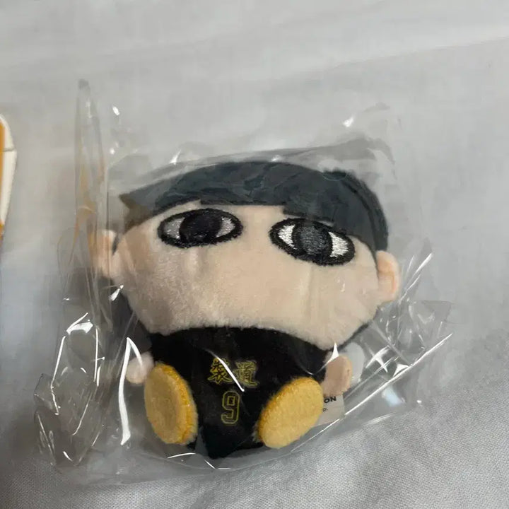 [BUNJANG] Gabitime Joo Chan Yang Random Brooch / 가비지타임 갑타 주찬양 랜덤브로치