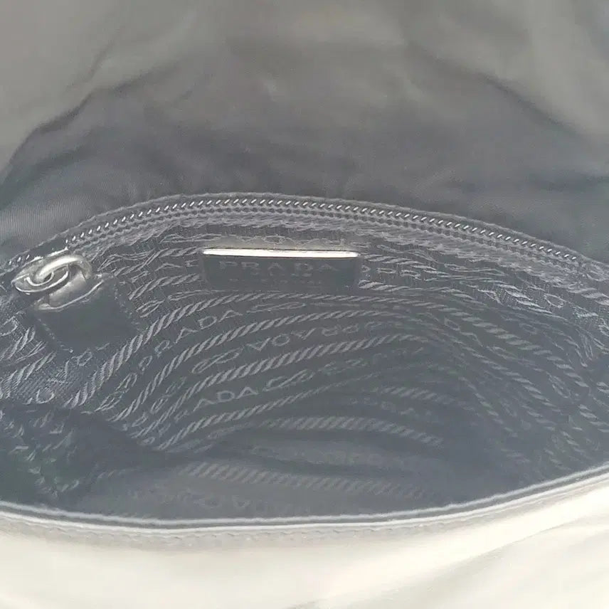 [BUNJANG] Prada Leather Buckle Crossbody Mini Bag / 프라다 레더 버클 크로스백 숄더백 미니