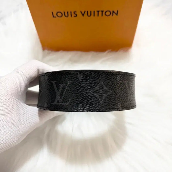 [BUNJANG] Louis Vuitton Monogram Eclipse LV Reversible Belt / [정품] 루이비통 모노그램 이클립스 LV 리버시블 벨트
