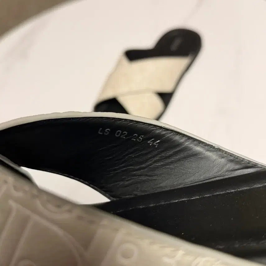 [BUNJANG] Dior Alias Sandals Gravity Leather Beige / [44사이즈]디올 알리아스 샌들 그래비티 레더 베이지