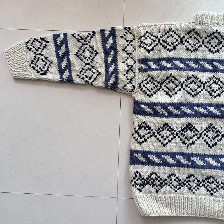 [BUNJANG] La Paz Ecuadorian Heavy Wool Aztec Knit Sweater / 90s La Paz 에콰도르산 헤비 울 에스닉 아즈텍 니트 스웨터